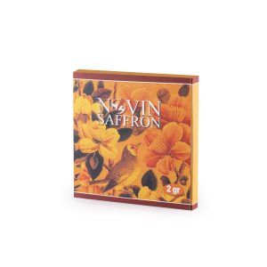 طرح گل و مرغ روی بسته‌بندی زعفران، نمادی از عشق، طبیعت و اصالت. زعفران 2 گرمی طرح گل و مرغ، یک اثر خوش طعم هنری برای هدیه.